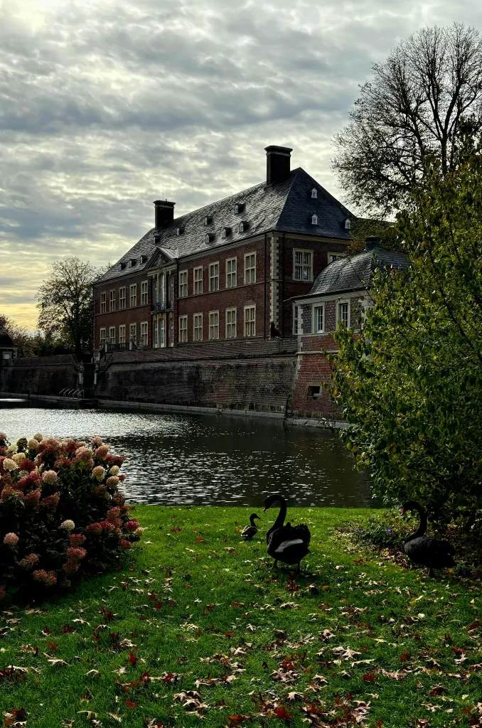 Elegant Historic Mansion by Tranquil Lake in Ahaus. Photo by Berfintage.