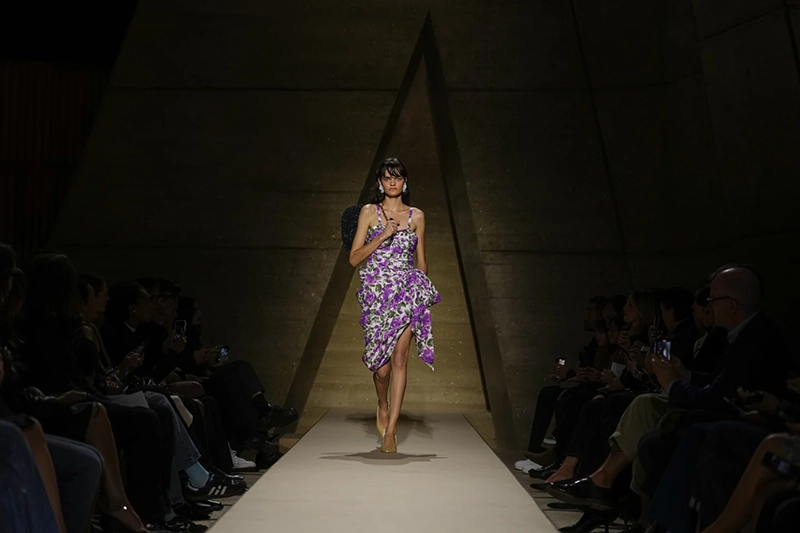 A model wears a creation as part of the Chloe Spring/Summer 2026 collection presented in Paris, Sunday, Oct. 5, 2025. (AP Photo/Aurelien Morissard)