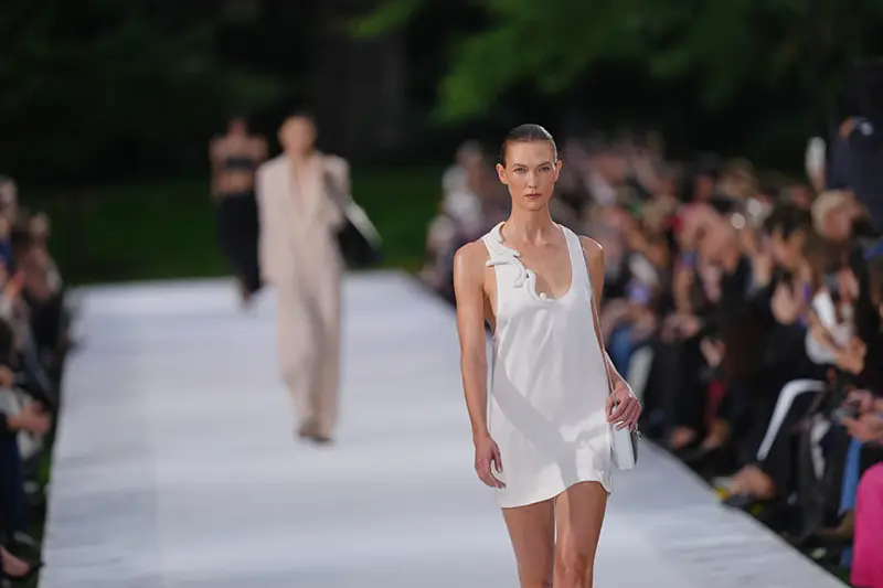 Karlie Kloss wears a creation as part of the Stella McCartney Womenswear Spring Summer 2027 collection presented in Paris, France, Wednesday, Sept. 30, 2026. (AP Photo/Aurelien Morissard)