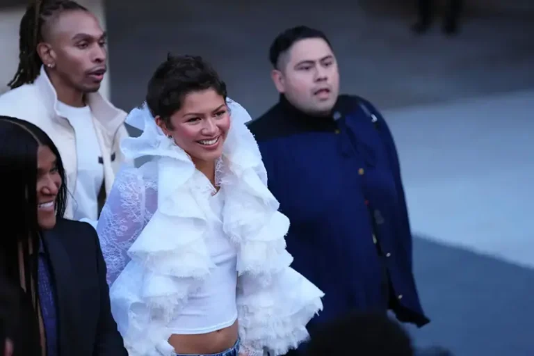 Zendaya attends the Louis Vuitton Womenswear Spring Summer 2027 collection presented in Paris, France, Tuesday, Oct. 6, 2026. (AP Photo/Aurelien Morissard)